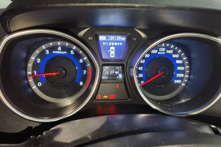 Used Hyundai Elantra (5th Generation / Langdong) 2015 1.6L Automatic Luxury Model Instrument Cluster