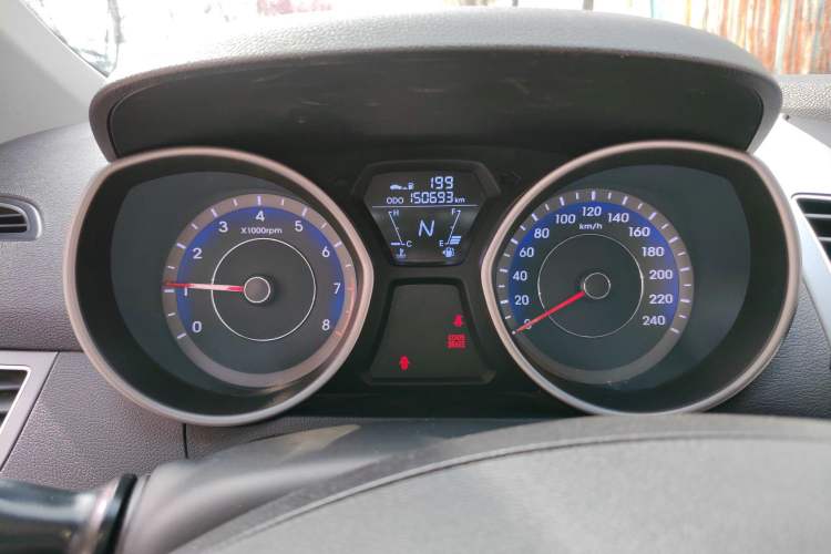 Used Hyundai Elantra (5th Generation / Langdong) 2015 1.6L Automatic Fashion Model Instrument Cluster