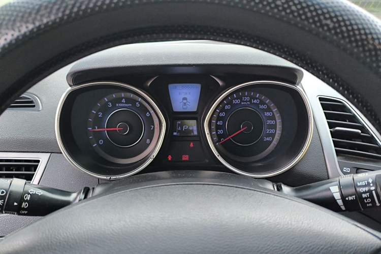 Used Hyundai Elantra (5th Generation / Langdong) 2015 1.6L Automatic Luxury Model Instrument Cluster