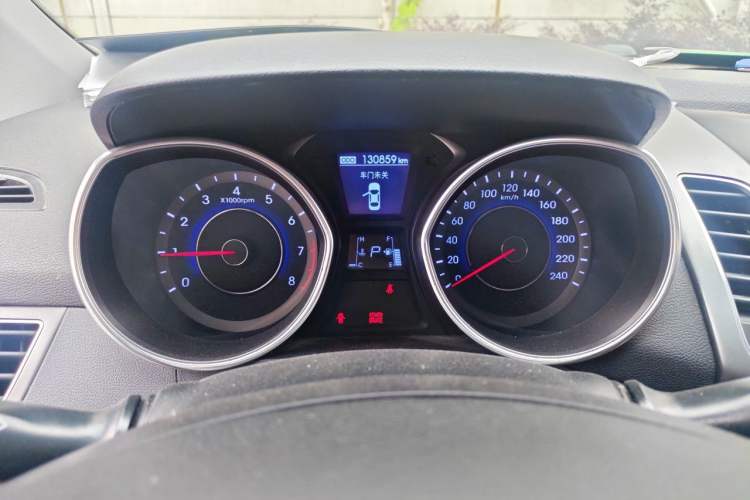Used Hyundai Elantra (5th Generation / Langdong) 2015 1.6L Automatic Leading Model Instrument Cluster