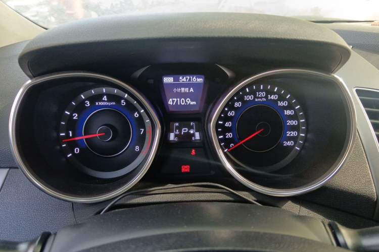 Used Hyundai Elantra (5th Generation / Langdong) 2015 1.6L Automatic Luxury Model Instrument Cluster