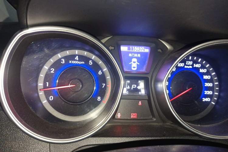 Used Hyundai Elantra (5th Generation / Langdong) 2015 1.6L Automatic Luxury Model Instrument Cluster
