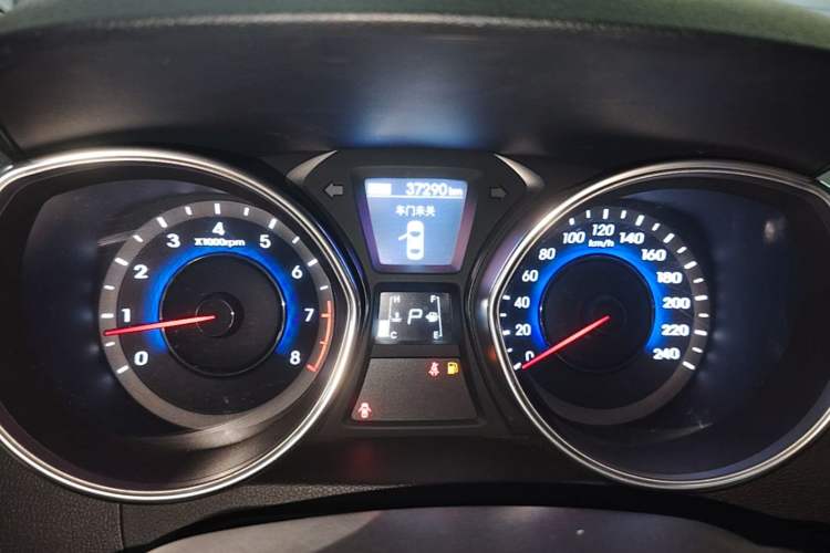 Used Hyundai Elantra (5th Generation / Langdong) 2015 1.6L Automatic Leading Model Instrument Cluster