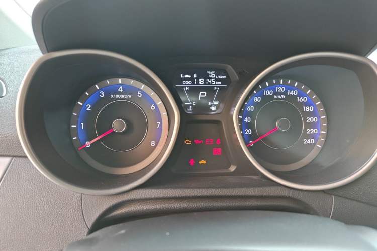Used Hyundai Elantra (5th Generation / Langdong) 2015 1.6L Automatic Fashion Model Instrument Cluster