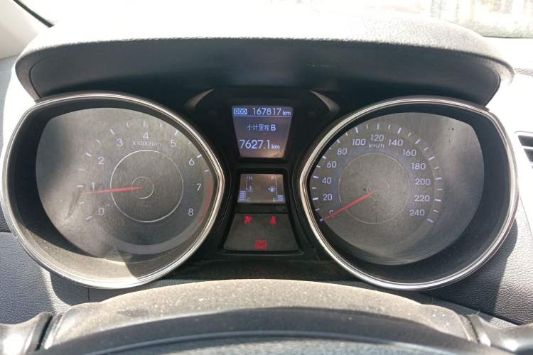 Used Hyundai Elantra (5th Generation / Langdong) 2015 1.6L Manual Leading Model Instrument Cluster
