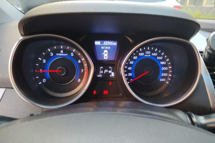 Used Hyundai Elantra (5th Generation / Langdong) 2015 1.6L Automatic Leading Model Instrument Cluster