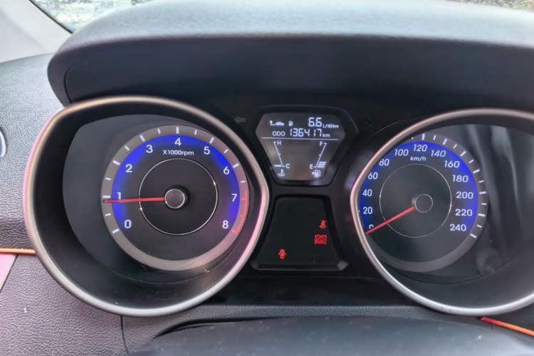 Used Hyundai Elantra (5th Generation / Langdong) 2015 1.6L Manual Fashion Edition Instrument Cluster