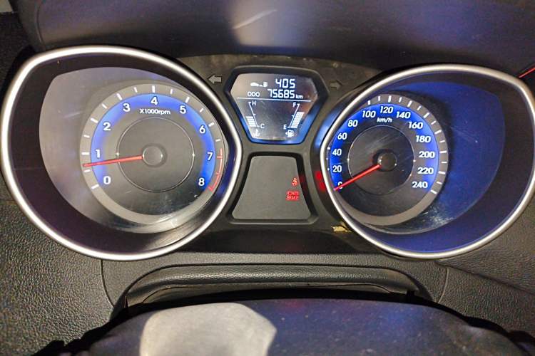 Used Hyundai Elantra (5th Generation / Langdong) 2015 1.6L Manual Fashion Edition Instrument Cluster