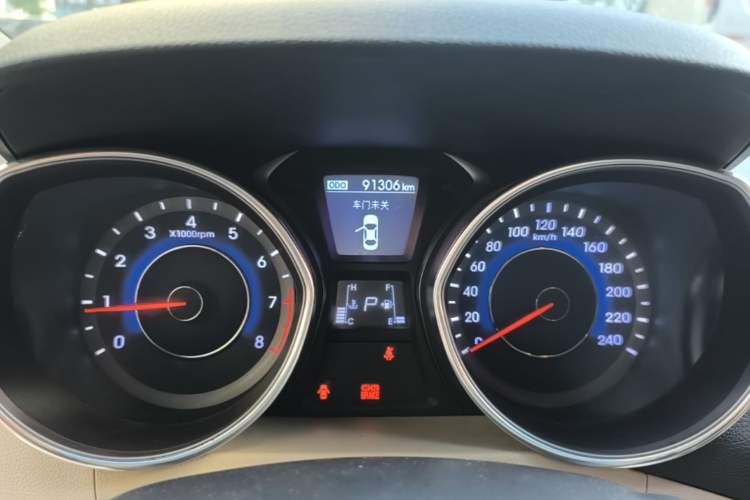 Used Hyundai Elantra (5th Generation / Langdong) 2015 1.6L Automatic Luxury Model Instrument Cluster