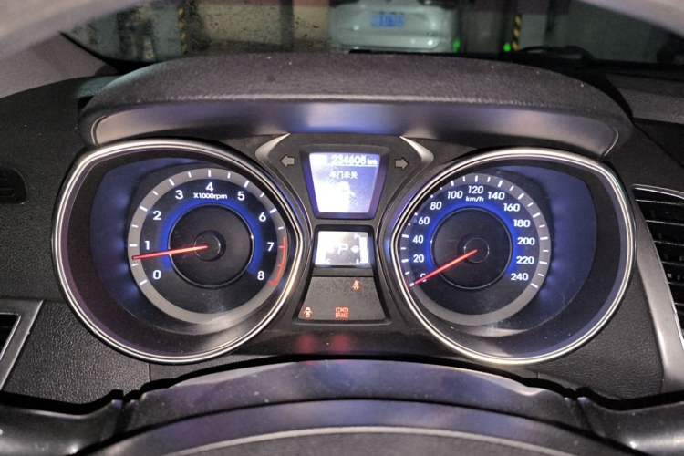 Used Hyundai Elantra (5th Generation / Langdong) 2015 1.6L Automatic Leading Model Instrument Cluster