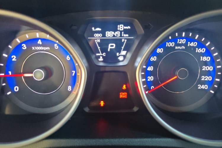 Used Hyundai Elantra (5th Generation / Langdong) 2015 1.6L Automatic Fashion Model Instrument Cluster