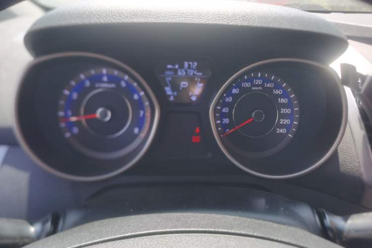Used Hyundai Elantra (5th Generation / Langdong) 2015 1.6L Automatic Fashion Model Instrument Cluster