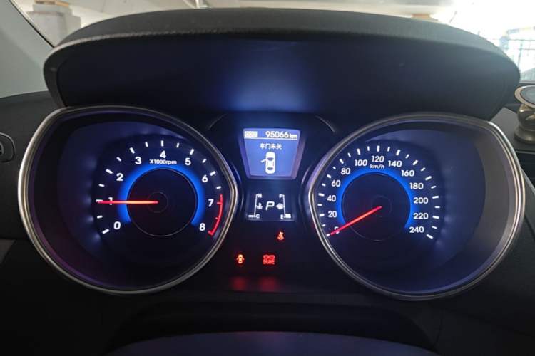 Used Hyundai Elantra (5th Generation / Langdong) 2015 1.6L Automatic Leading Model Instrument Cluster