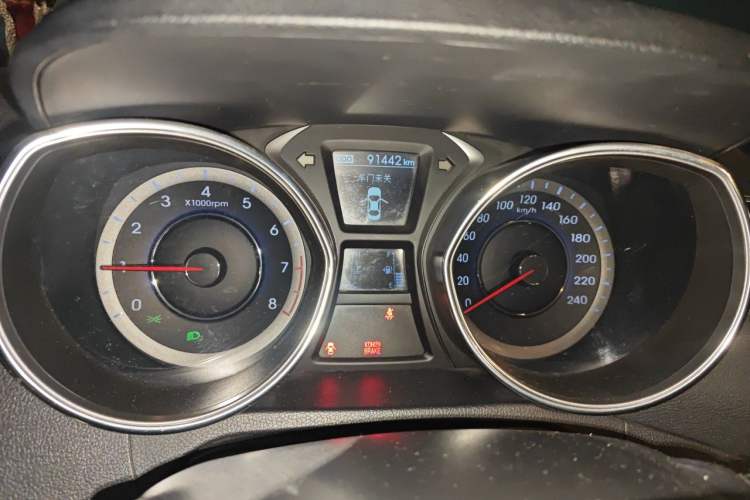 Used Hyundai Elantra (5th Generation / Langdong) 2015 1.6L Manual Leading Model Instrument Cluster