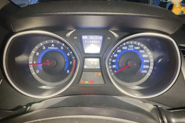 Used Hyundai Elantra (5th Generation / Langdong) 2015 1.6L Automatic Luxury Model Instrument Cluster
