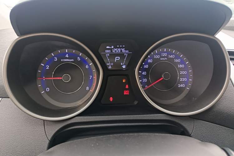 Used Hyundai Elantra (5th Generation / Langdong) 2015 1.6L Automatic Fashion Model Instrument Cluster