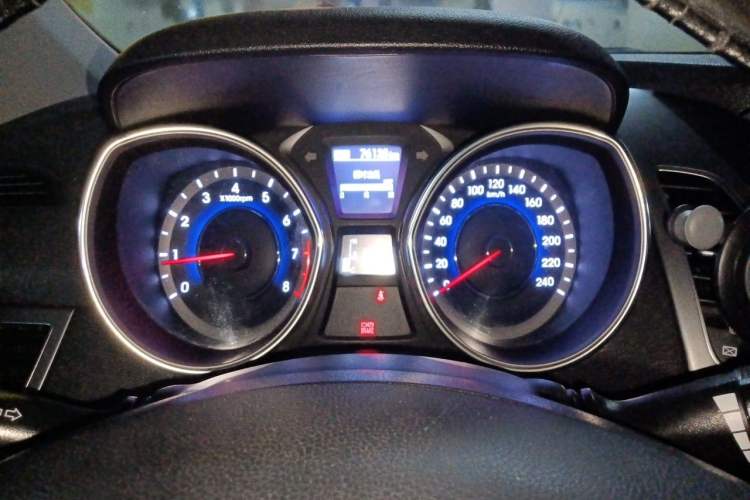Used Hyundai Elantra (5th Generation / Langdong) 2015 1.6L Automatic Leading Model Instrument Cluster