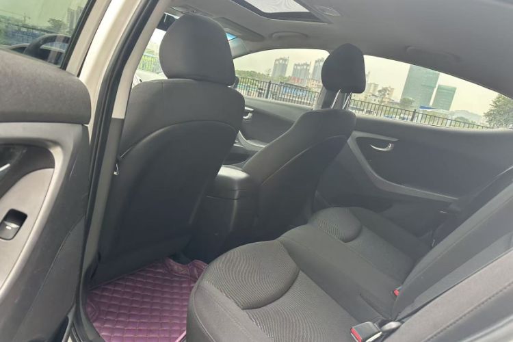 Used Hyundai Elantra (5th Generation / Langdong) 2015 1.6L Automatic Leading Model Interior 4