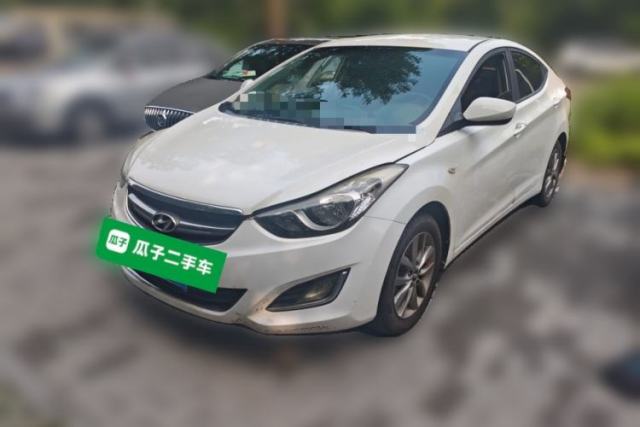 Hyundai Elantra (5th Generation / Langdong) 2015 1.6L Manual Fashion Edition usado