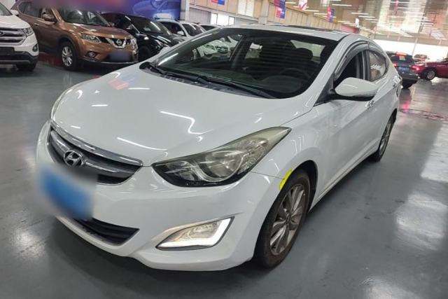 Ojetý Hyundai Elantra (5th Generation / Langdong) 2015 1.6L Manual Leading Model