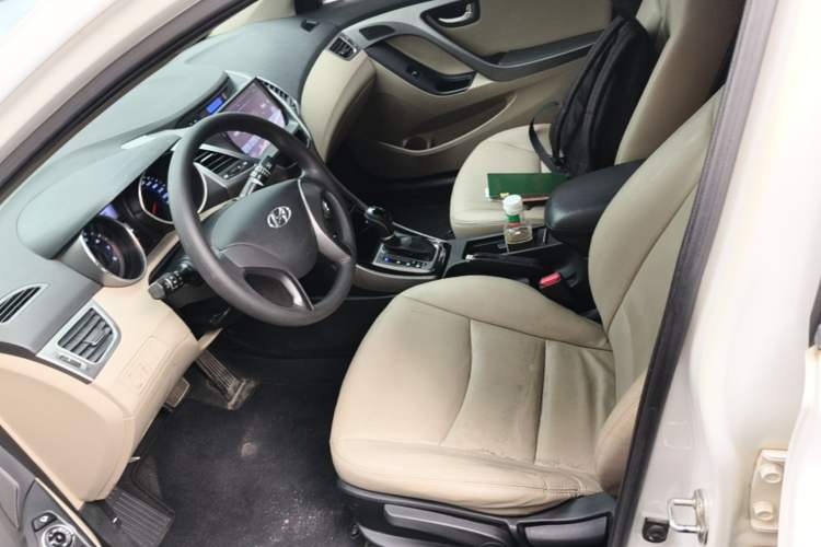 Used Hyundai Elantra (5th Generation / Langdong) 2015 1.6L Automatic Leading Model Left Front Seat