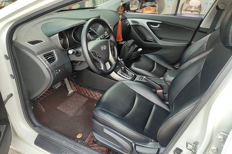 Used Hyundai Elantra (5th Generation / Langdong) 2015 1.6L Automatic Leading Model Left Front Seat