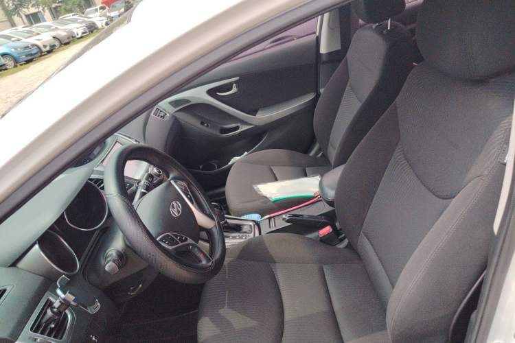 Used Hyundai Elantra (5th Generation / Langdong) 2015 1.6L Automatic Leading Model Left Front Seat
