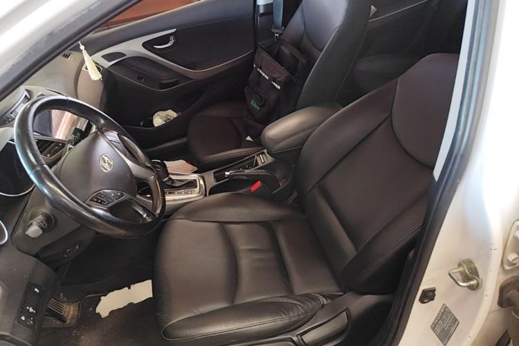 Used Hyundai Elantra (5th Generation / Langdong) 2015 1.6L Automatic Luxury Model Left Front Seat