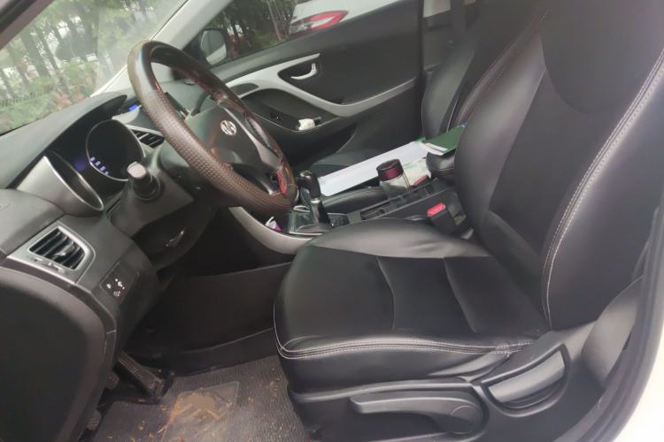 Used Hyundai Elantra (5th Generation / Langdong) 2015 1.6L Manual Leading Model Left Front Seat