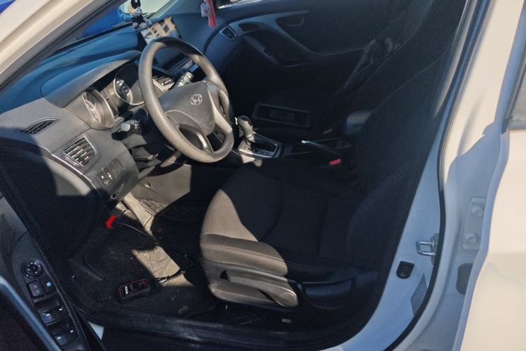 Used Hyundai Elantra (5th Generation / Langdong) 2015 1.6L Automatic Fashion Model Left Front Seat