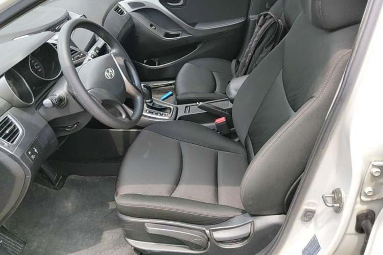 Used Hyundai Elantra (5th Generation / Langdong) 2015 1.6L Automatic Fashion Model Left Front Seat