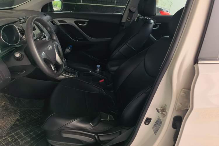 Used Hyundai Elantra (5th Generation / Langdong) 2015 1.6L Automatic Leading Model Left Front Seat