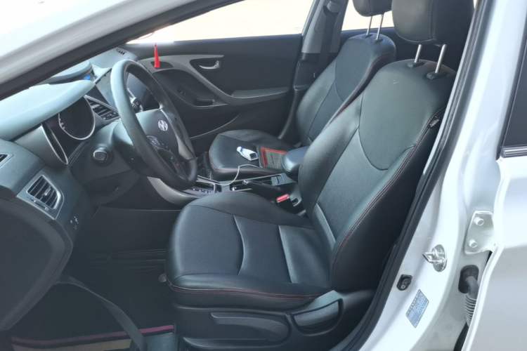 Used Hyundai Elantra (5th Generation / Langdong) 2015 1.6L Automatic Leading Model Left Front Seat