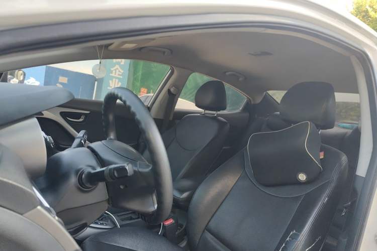 Used Hyundai Elantra (5th Generation / Langdong) 2015 1.6L Automatic Fashion Model Left Front Seat