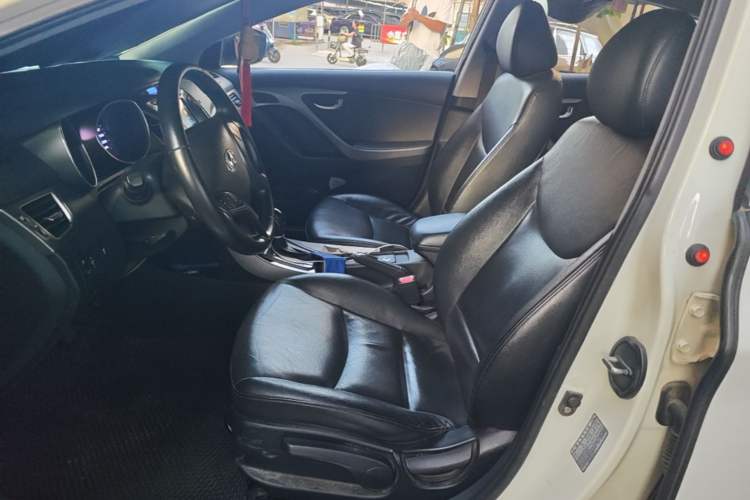 Used Hyundai Elantra (5th Generation / Langdong) 2015 1.6L Automatic Luxury Model Left Front Seat