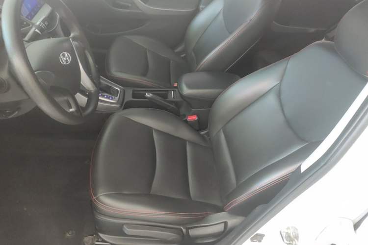 Used Hyundai Elantra (5th Generation / Langdong) 2015 1.6L Automatic Fashion Model Left Front Seat