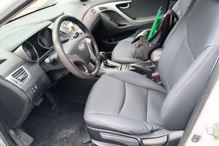 Used Hyundai Elantra (5th Generation / Langdong) 2015 1.6L Automatic Fashion Model Left Front Seat