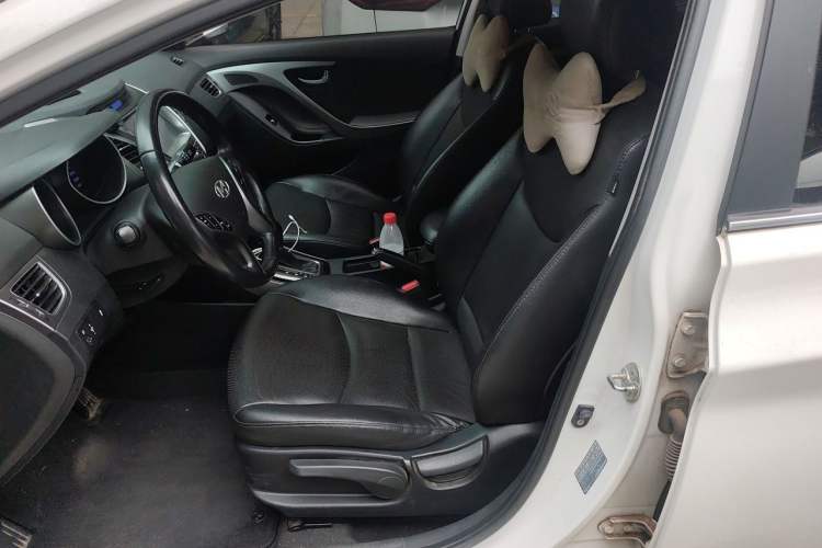 Used Hyundai Elantra (5th Generation / Langdong) 2015 1.6L Automatic Luxury Model Left Front Seat