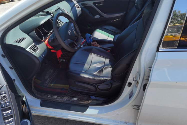 Used Hyundai Elantra (5th Generation / Langdong) 2015 1.6L Manual Leading Model Left Front Seat