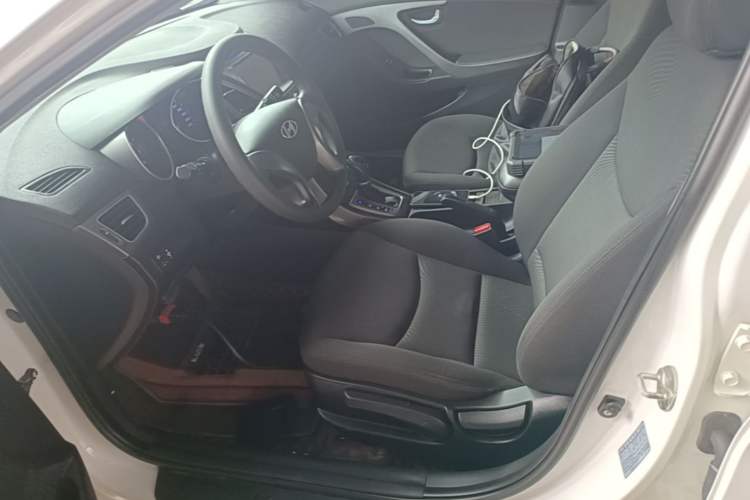 Used Hyundai Elantra (5th Generation / Langdong) 2015 1.6L Automatic Leading Model Left Front Seat