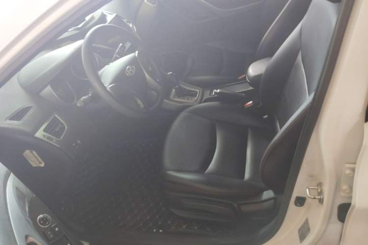 Used Hyundai Elantra (5th Generation / Langdong) 2015 1.6L Automatic Fashion Model Left Front Seat