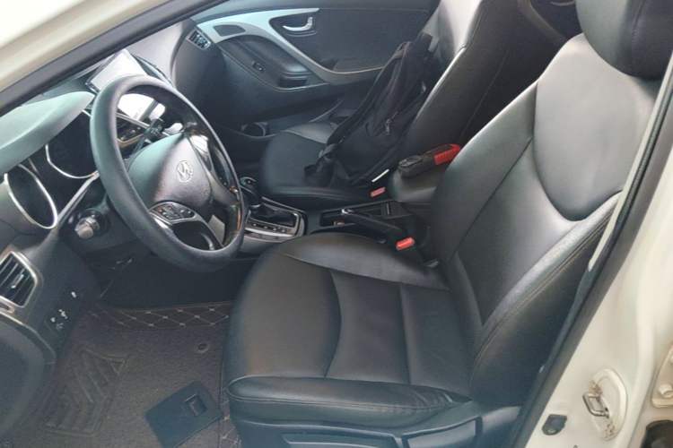 Used Hyundai Elantra (5th Generation / Langdong) 2015 1.6L Automatic Luxury Model Left Front Seat
