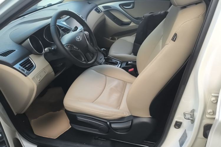 Used Hyundai Elantra (5th Generation / Langdong) 2015 1.6L Automatic Luxury Model Left Front Seat
