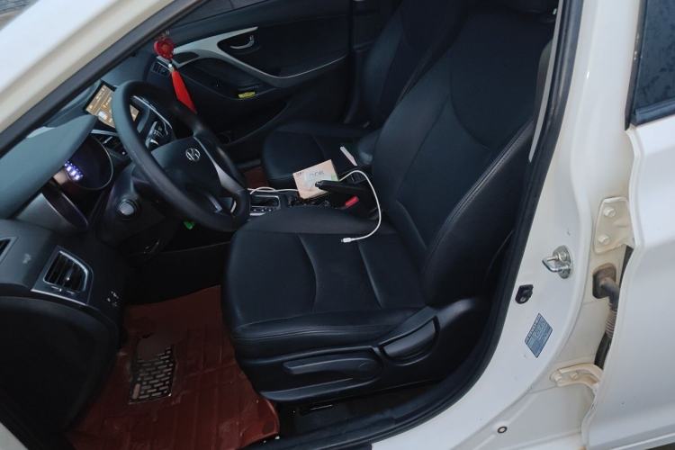 Used Hyundai Elantra (5th Generation / Langdong) 2015 1.6L Automatic Fashion Model Left Front Seat