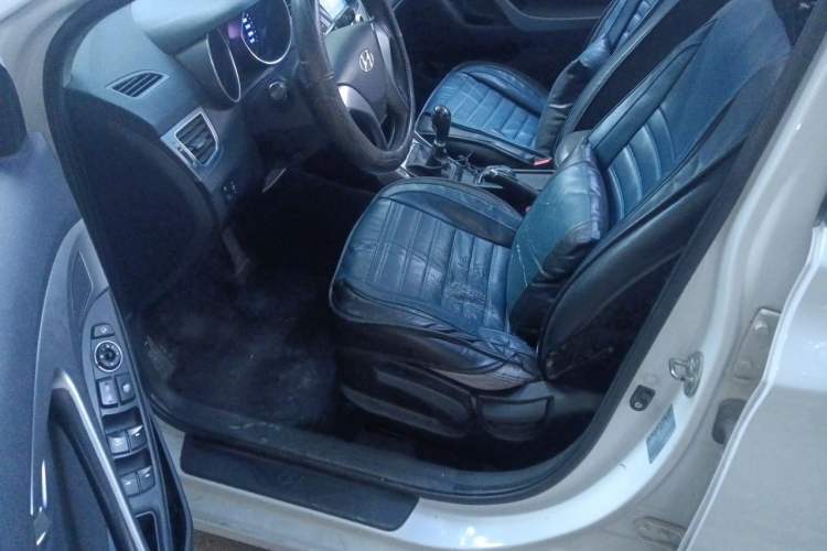 Used Hyundai Elantra (5th Generation / Langdong) 2015 1.6L Manual Leading Model Left Front Seat