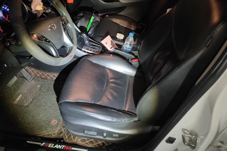 Used Hyundai Elantra (5th Generation / Langdong) 2015 1.6L Automatic Luxury Model Left Front Seat