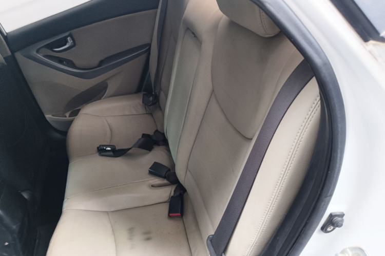 Used Hyundai Elantra (5th Generation / Langdong) 2015 1.6L Automatic Leading Model Left Rear Seat