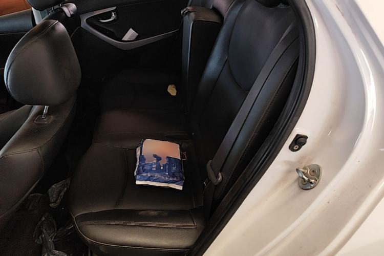 Used Hyundai Elantra (5th Generation / Langdong) 2015 1.6L Automatic Luxury Model Left Rear Seat