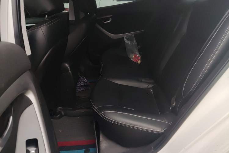 Used Hyundai Elantra (5th Generation / Langdong) 2015 1.6L Manual Leading Model Left Rear Seat