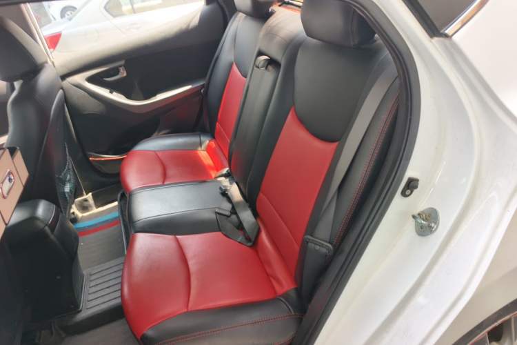 Used Hyundai Elantra (5th Generation / Langdong) 2015 1.6L Manual Leading Model Left Rear Seat